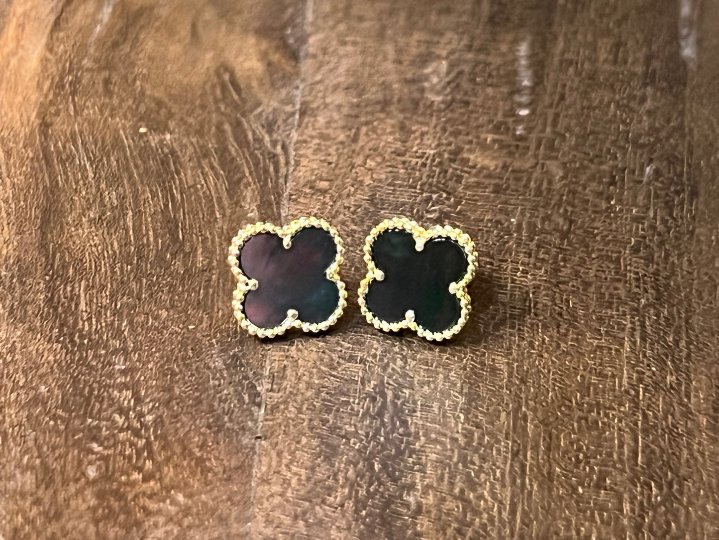 Scarlett Clover Earrings ~ Gold