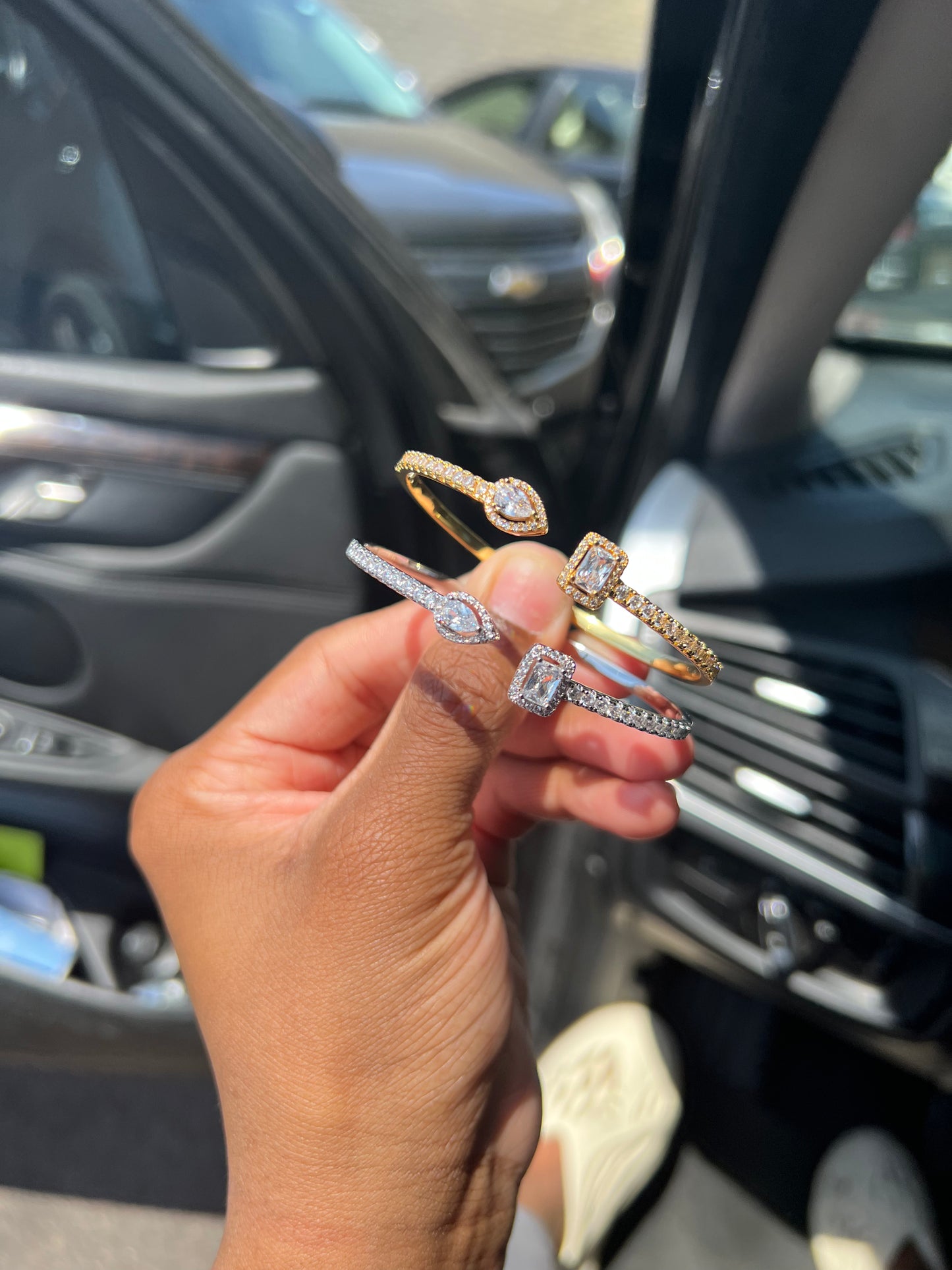 Dainty Jeweled Bracelet