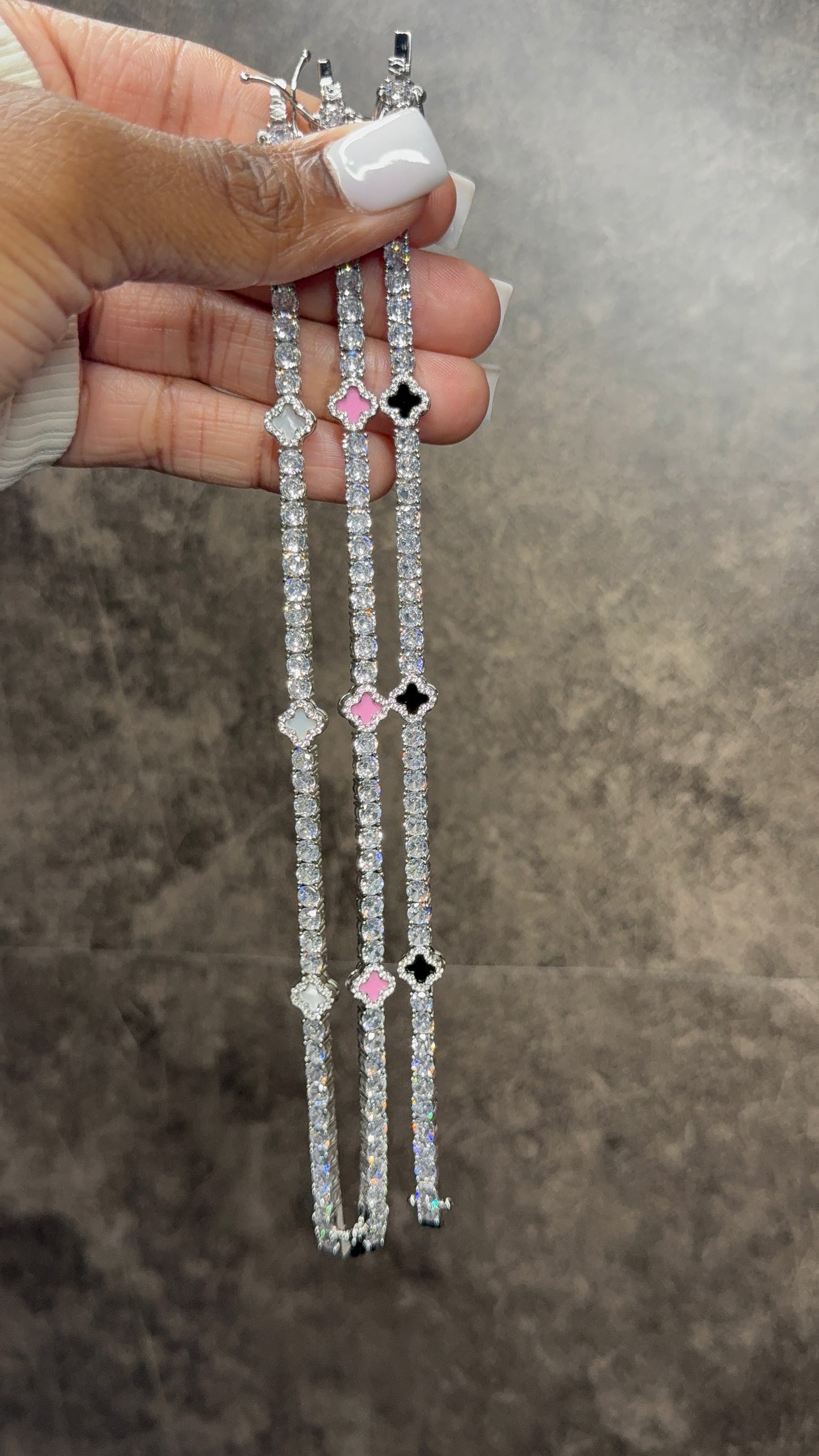 Icy Clover Tennis Bracelet (Pink)