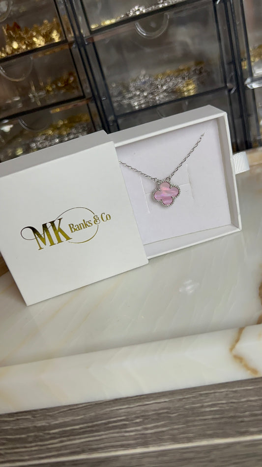 Scarlett Clover Necklace ~ Silver