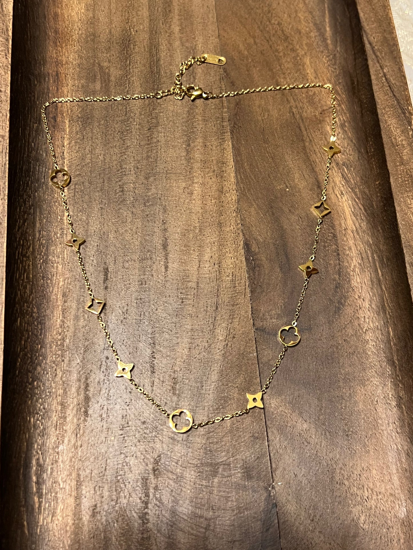 Chloé Necklace