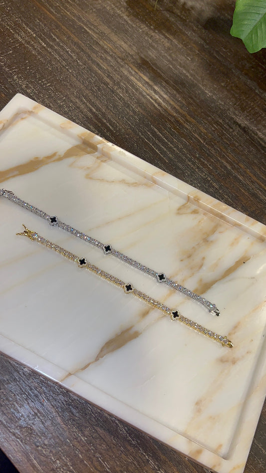 Icy Clover Tennis Bracelet (Black)