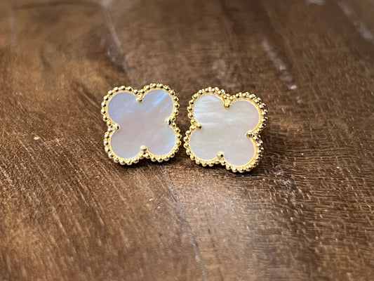 Scarlett Clover Earrings ~ Gold