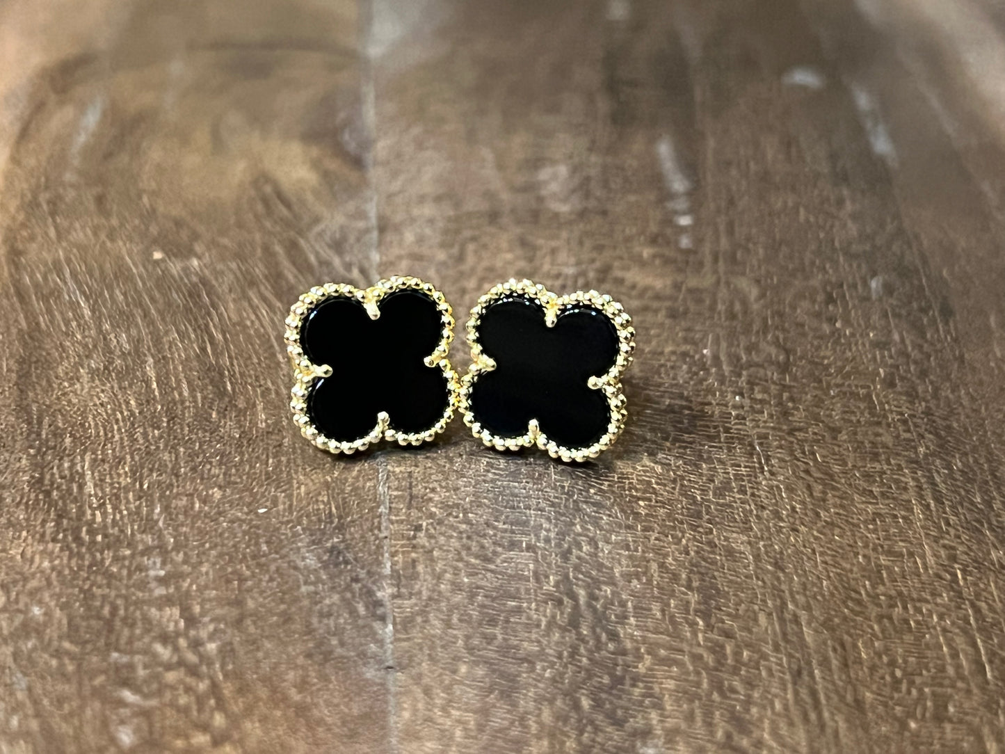 Scarlett Clover Earrings ~ Gold