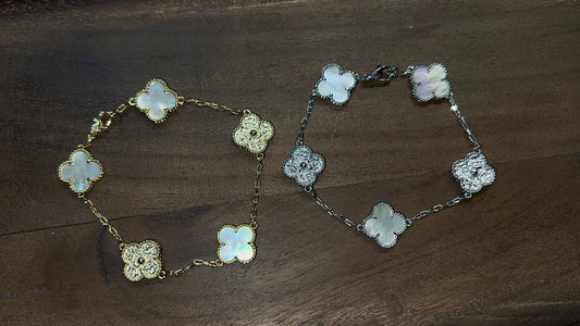 Demi Clover Bracelet ~ Iridescent (Multicolor)