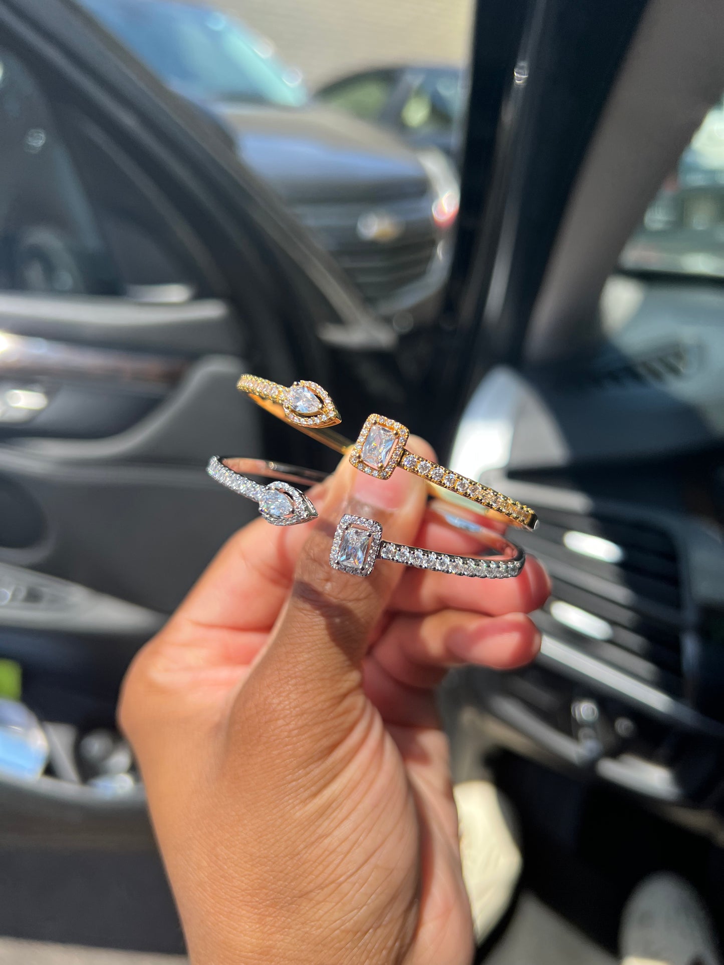 Dainty Jeweled Bracelet